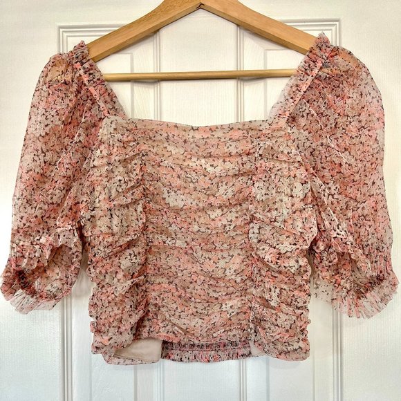 FLORAL CHICK STYLE TOP - Picture 1 of 2